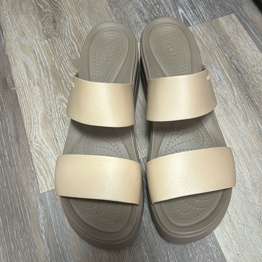 Crocs wedges